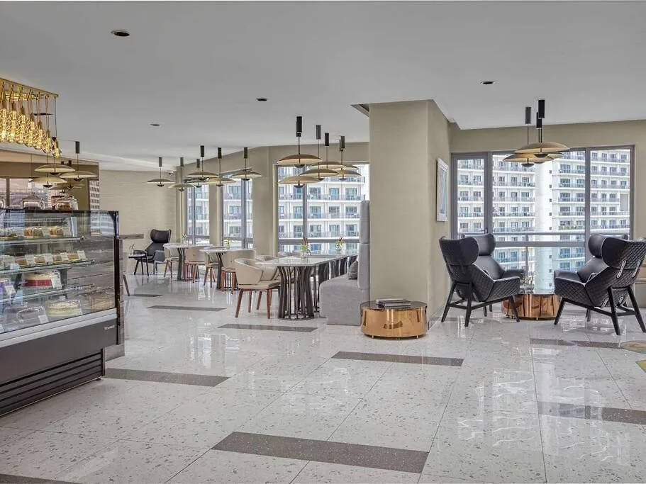 Novotel Manila Aqua Residences Near Makati By Hamodi'Scrib Philippines