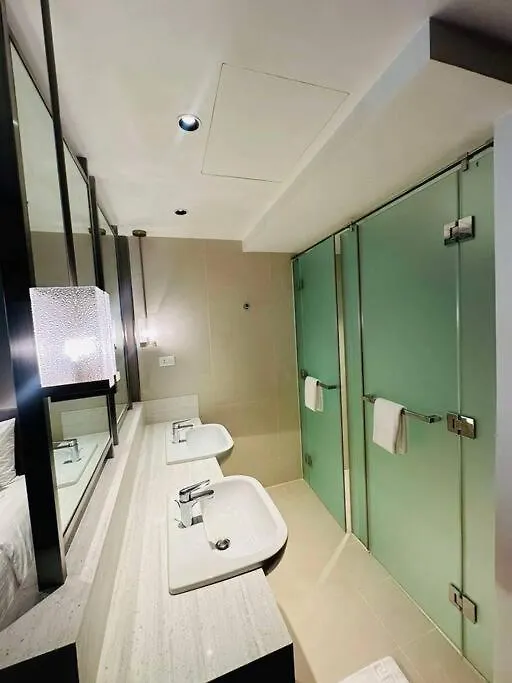Apartment Novotel Manila Aqua Residences Near Makati By Hamodi'Scrib Philippines