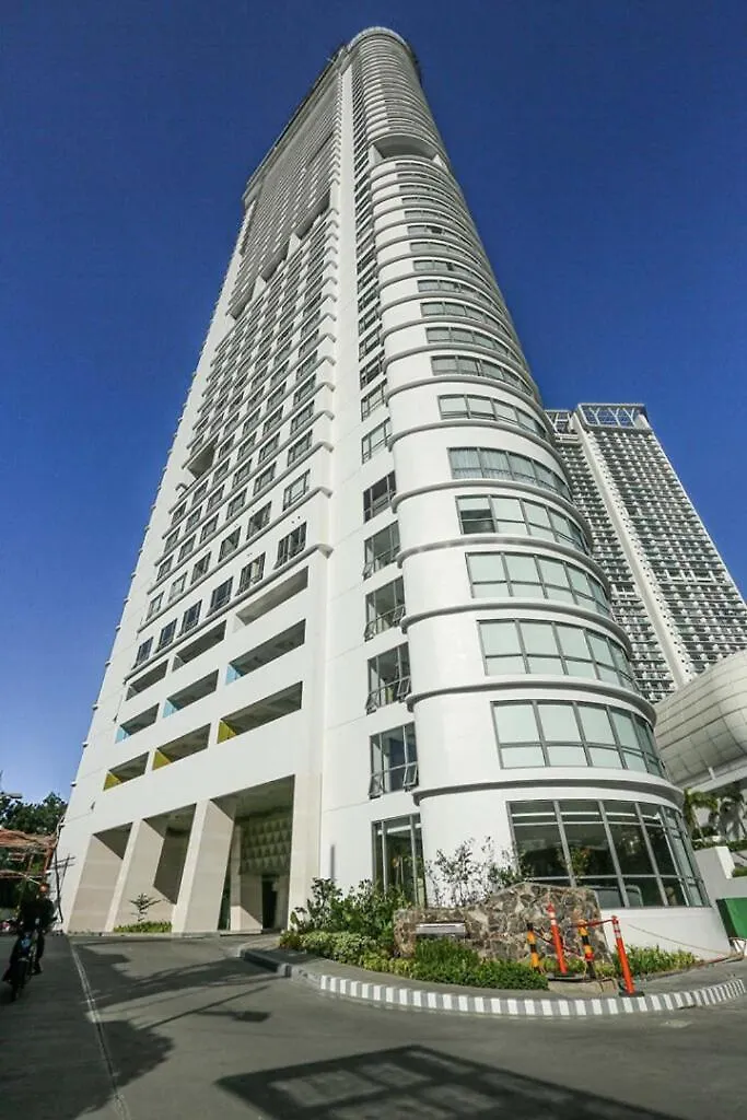 Novotel Manila Aqua Residences Near Makati By Hamodi'Scrib Philippines